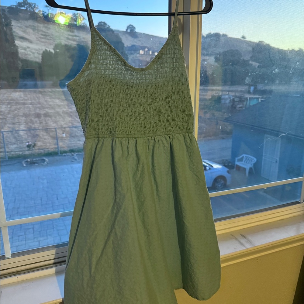 Green Sleeveless Dress